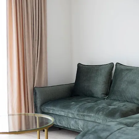 Brand New/apt On Vaivorykstes Str, By Cohost
