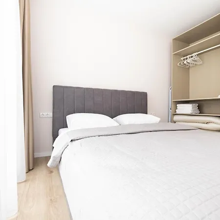 Apartment Brand New/apt On Vaivorykstes Str, By Cohost
