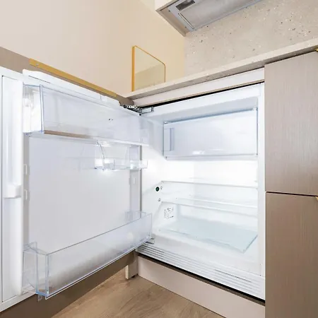 Brand New/apt On Vaivorykstes Str, By Cohost