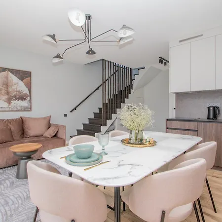 Brand New/apt On Vaivorykstes Str, By Cohost Apartment *