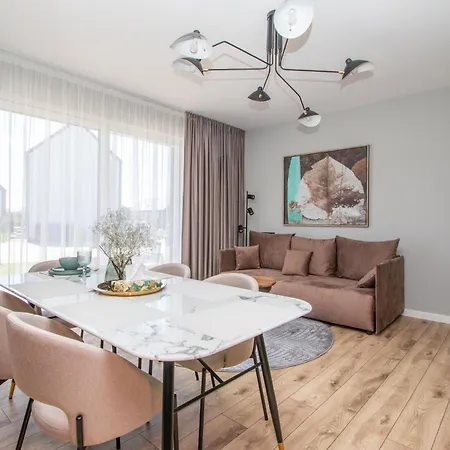 Brand New/apt On Vaivorykstes Str, By Cohost *