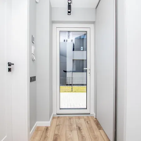 Brand New/apt On Vaivorykstes Str, By Cohost Apartment *