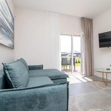 Brand New/apt On Vaivorykstes Str, By Cohost Apartment *