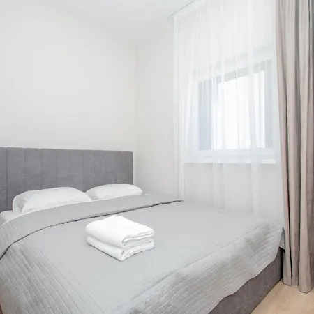 Brand New/apt On Vaivorykstes Str, By Cohost Apartment