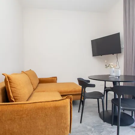 Brand New/apt On Vaivorykstes Str, By Cohost Apartment