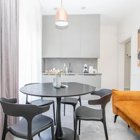 Brand New/apt On Vaivorykstes Str, By Cohost * Palanga